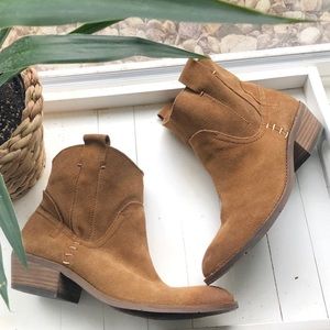 Dolce Vita Ankle Boots